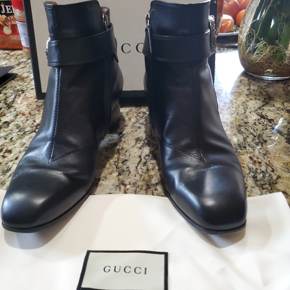gucci bootie,  size 39. Used in great condition. - Picture 4 of 16